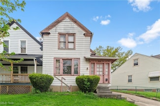 3246 W 123rd St, Cleveland, OH 44111