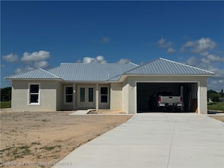 817 Woodmont St, Sebring, FL 33876