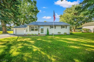 922 Garrison Rd, Ashtabula, OH 44004