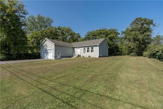 670 Hazelhurst Ave, Watertown, NY 13601