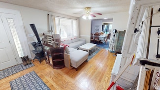 983 E Antelope Dr, Layton, UT 84040