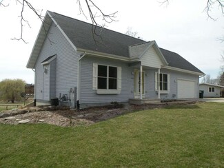 903 Old Berlin Rd, Ripon, WI 54971