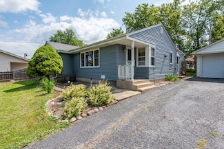 33098 N Cove Rd, Grayslake, IL 60030