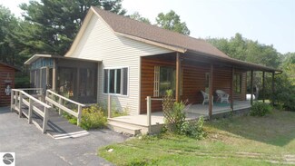 1689 Shady Shores Rd, Lupton, MI 48635