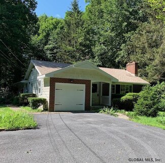 1730 Crescent Rd, Rexford, NY 12148