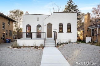 2053 Paris Ave SE, Grand Rapids, MI 49507