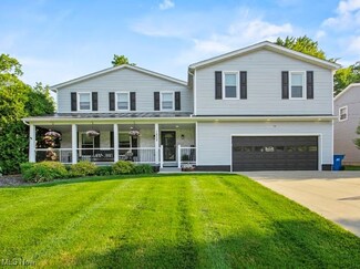 1822 Canavan Dr, Youngstown, OH 44514