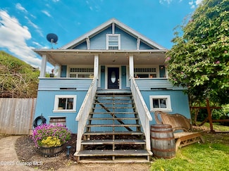 4543 Cedar St, Astoria, OR 97103
