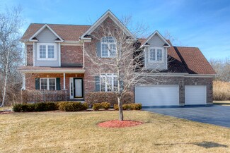 4 Greenbriar Ln, Hawthorn Woods, IL 60047