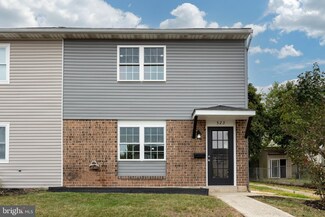 523 Colonial Dr, East Greenville, PA 18041