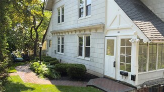 130 Rockland Ave, Mamaroneck, NY 10543