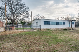 741 Julia Dr, Comfort, TX 78013