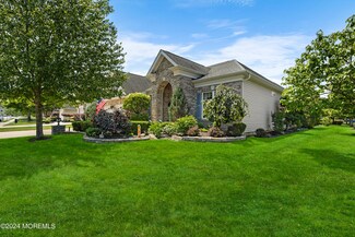 33 Dunberry Dr, Freehold, NJ 07728