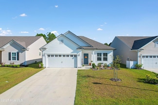 225 Eagle Claw Dr, Carolina Shores, NC 28467
