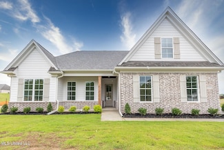 1419 Caroline Ct, Hernando, MS 38632