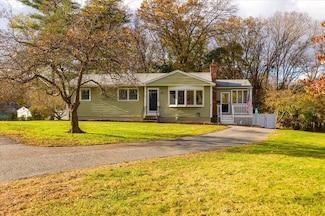 7 Dover Cir, Hudson, MA 01749