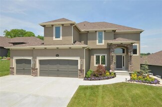 5066 NW Messina Ct, Riverside, MO 64150