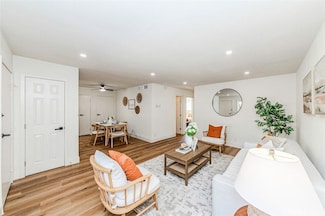 1718 E Commonwealth Ave Unit 102, Fullerton, CA 92831