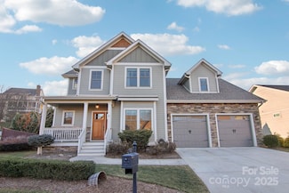 11 Barnrock Dr, Mills River, NC 28759