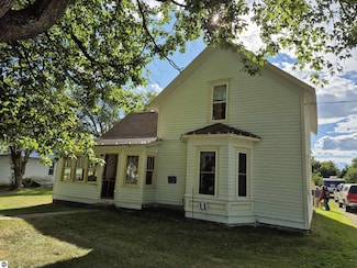 200 W 4th St, Whittemore, MI 48770