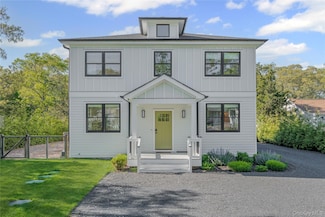 128 Priscilla Ave, Flanders, NY 11901