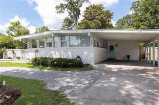 506 E Barksdale Dr, Mobile, AL 36606