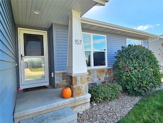 157 Bent Creek Dr, Marion, IA 52302