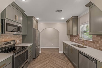 505 Francis Dr, College Station, TX 77840