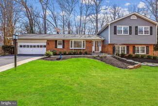 12113 Westwood Hills Dr, Herndon, VA 20171