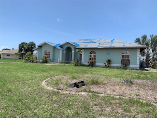 1 Clubhouse Rd, Rotonda West, FL 33947