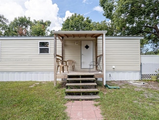12906 Darla Dr, Riverview, FL 33579