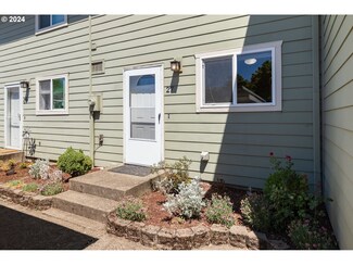 3305 E Vittoria Way Unit 27, Newberg, OR 97132