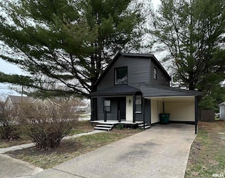 203 S Monroe St, Macomb, IL 61455