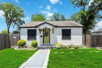 4525 Newberry St, Houston, TX 77051