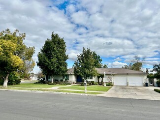 5734 N Colonial Ave, Fresno, CA 93704