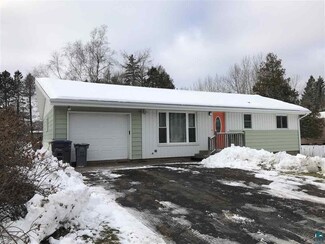 1307 Stanford Ave, Duluth, MN 55811