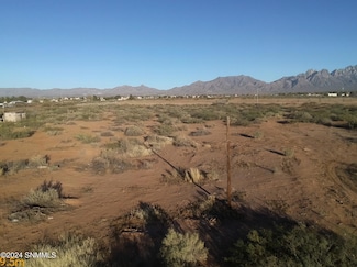 5664 Mesa Dr, Las Cruces, NM 88012