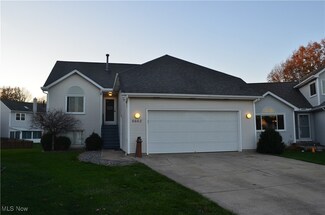 6662 Laurel Ln Unit 147, Olmsted Falls, OH 44138