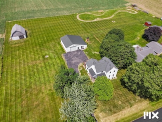 3641 9 Mile Rd NW, Sparta, MI 49345