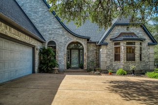 12200 Brandie Ln, Burton, TX 77835