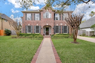 3322 Oak Tree Ct, Sugar Land, TX 77479