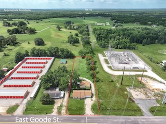 1118 E Goode St, Quitman, TX 75783