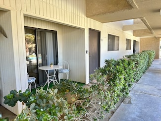 2821 N Los Felices Cir W Unit 114, Palm Springs, CA 92262