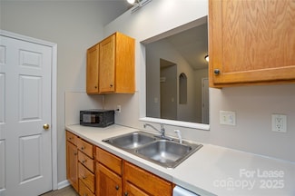 5515 Burning Ridge Dr, Monroe, NC 28110
