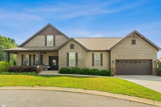 822 Lynshire Ln, Moore, SC 29369