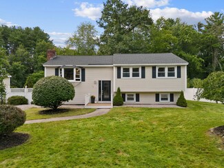 16 Rena Ave, Hudson, NH 03051