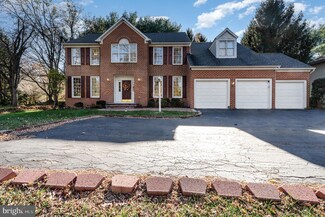 17 Castlewall Ct, Lutherville Timonium, MD 21093