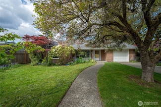 12749 Palatine Ave N, Seattle, WA 98133