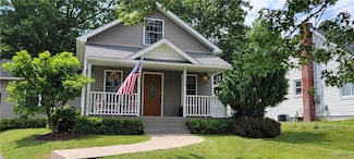 715 Market St, Lockport, NY 14094