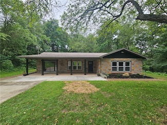 352 Hartzell School Rd, Fombell, PA 16123